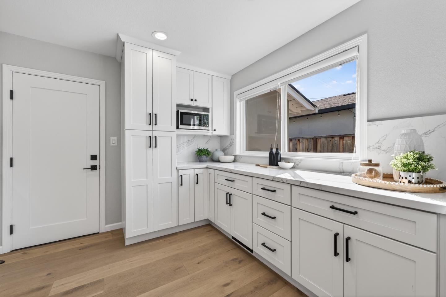 4533 Doyle Road San Jose, CA 95129 - Photo 7 of 43 Gallery Image 7