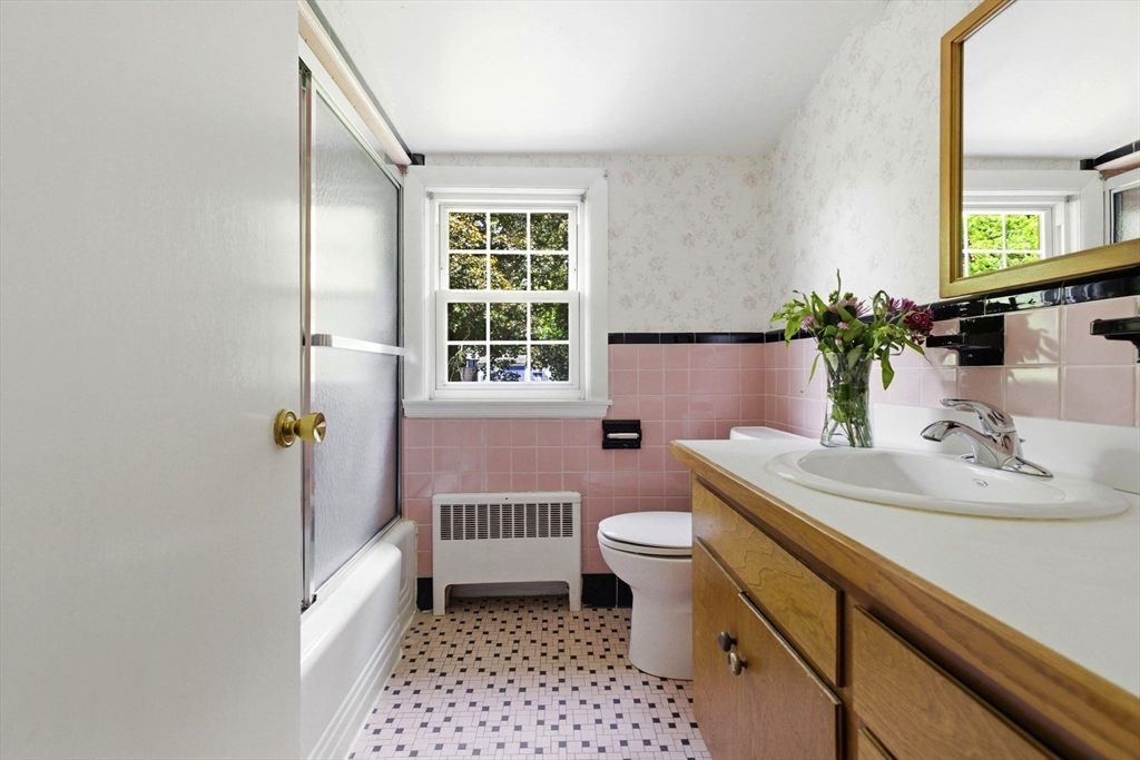 231 Moss Hill Road Boston, MA 02130 - Photo 21 of 34