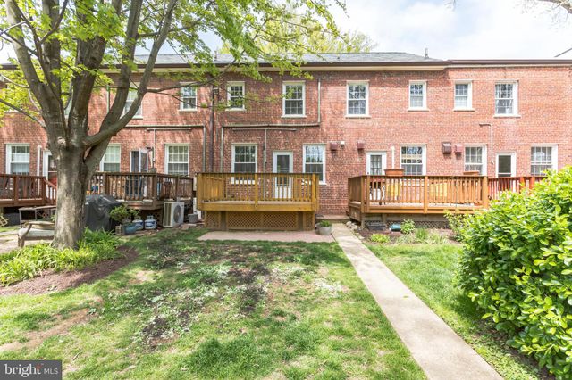 $465,000 | 2600 16th Street South, Unit 700, Arlington, VA 22204