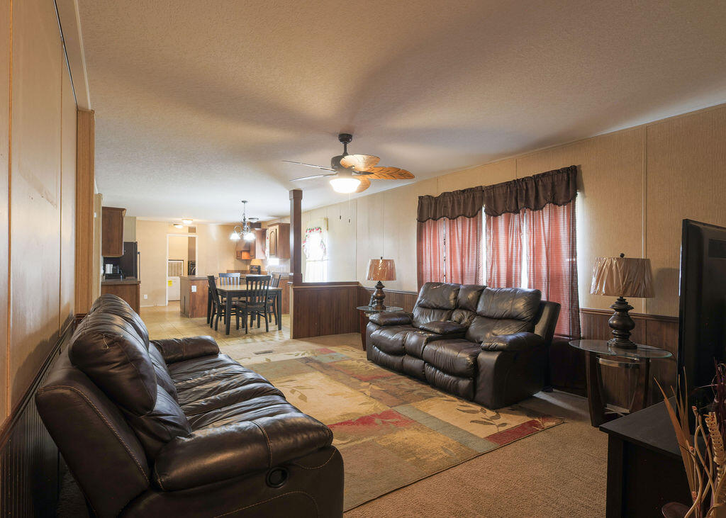 4050 Pond Loop Sumter, SC 29154 - Photo 7 of 18 Gallery Image 7