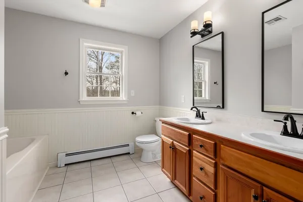 $799,000 | 9 Old Towne Way, Sturbridge, MA 01518