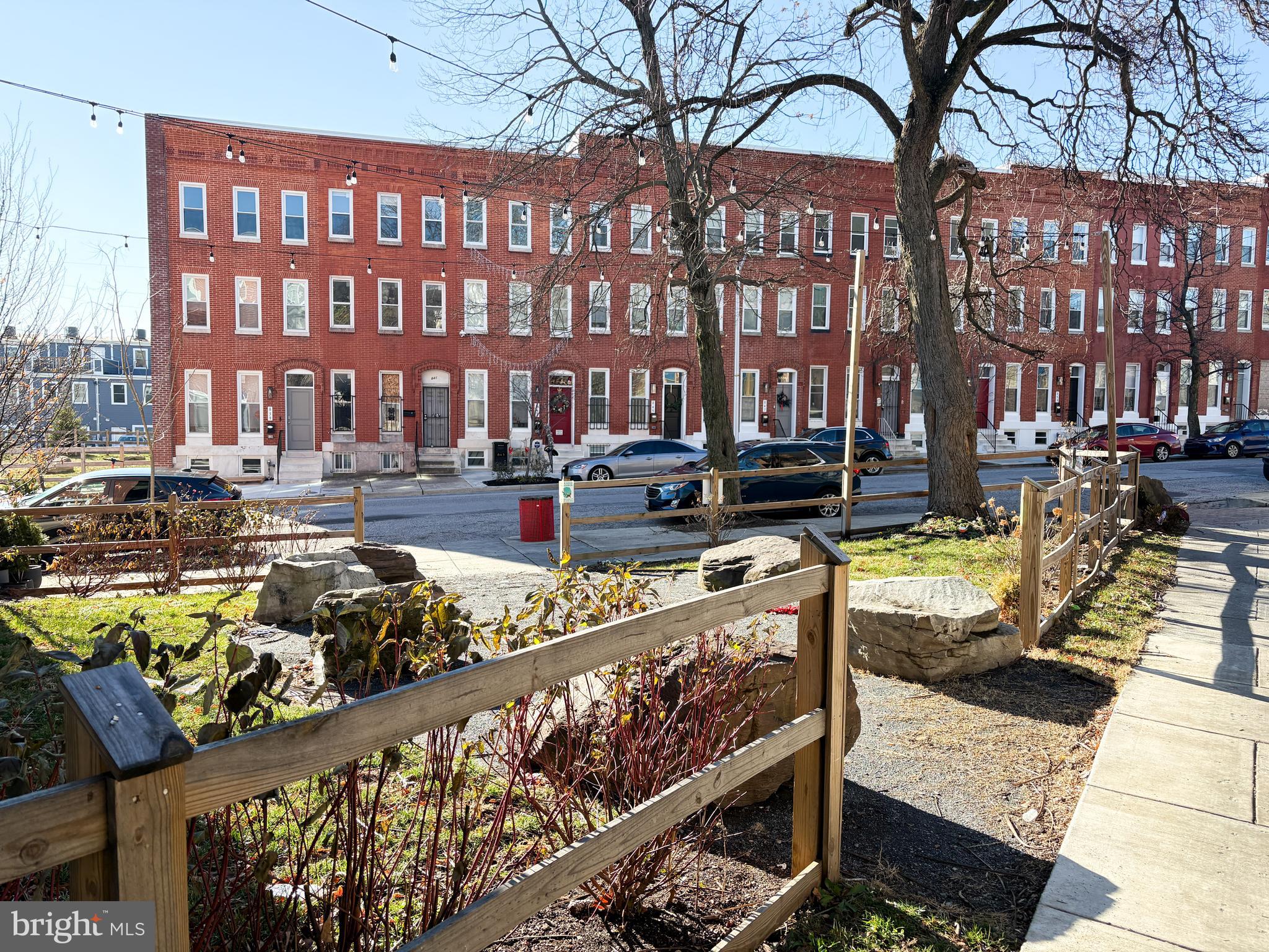 754 Dolphin Street Baltimore, MD 21217 - Photo 22 of 23 a view of a building with sitting area