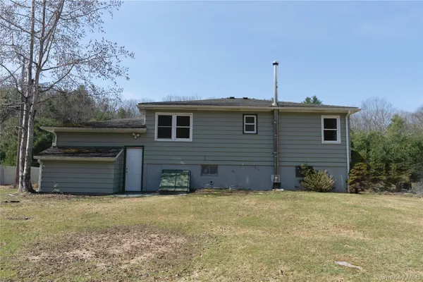$199,000 | 220 County Road 21, Barryville, NY 12719