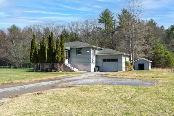 $199,000 | 220 County Road 21, Barryville, NY 12719