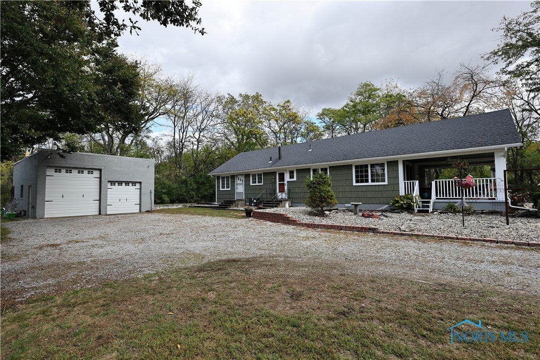 7710 Noward Road Waterville, OH 43566 - Photo 4 of 42 Gallery Image 4