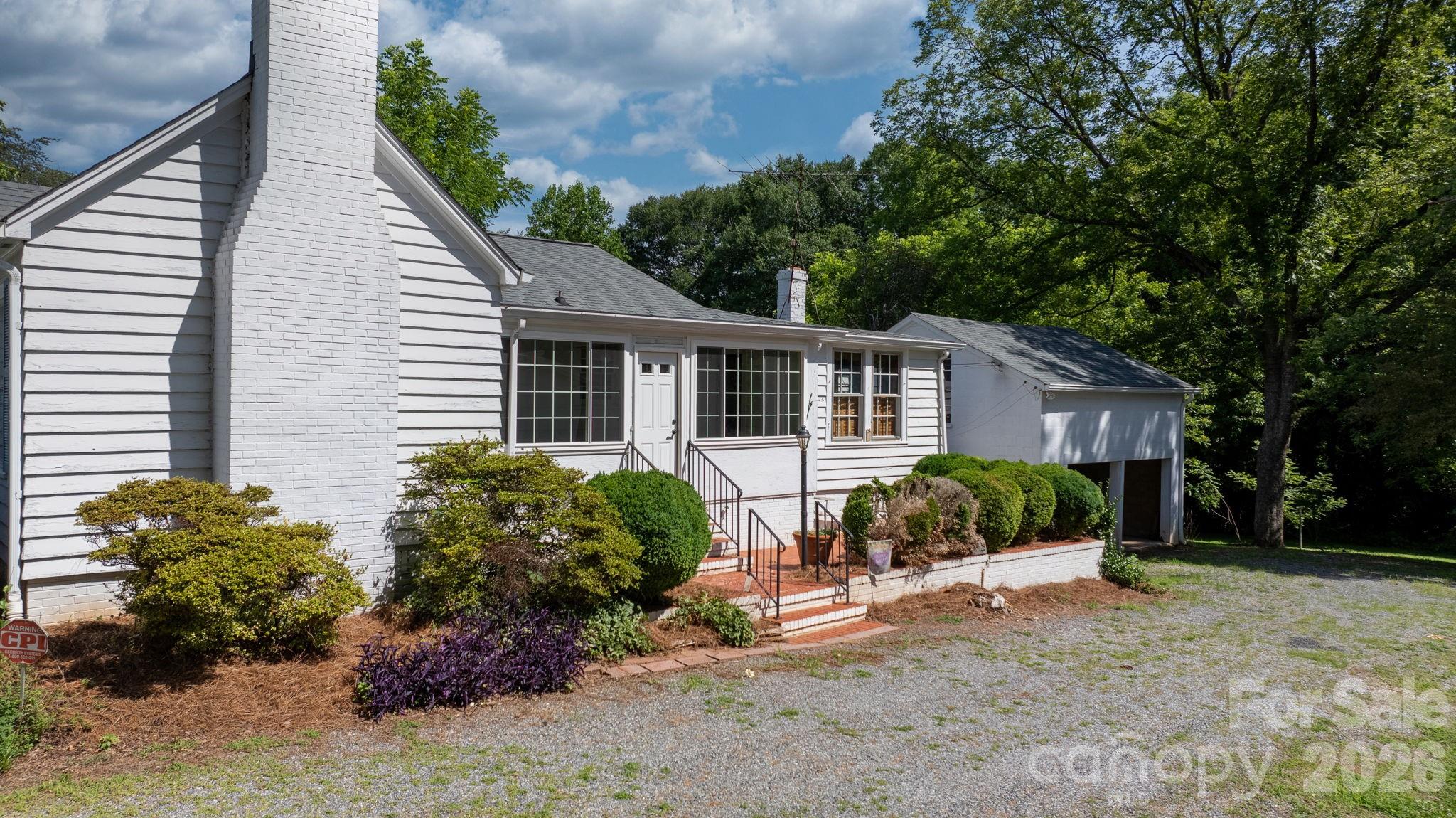 608 1st Street West Conover, NC 28613 - Photo 5 of 35