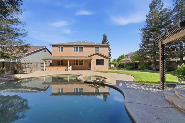 $699,999 | 3326 South Rose Brook Drive, Riverbank, CA 95367