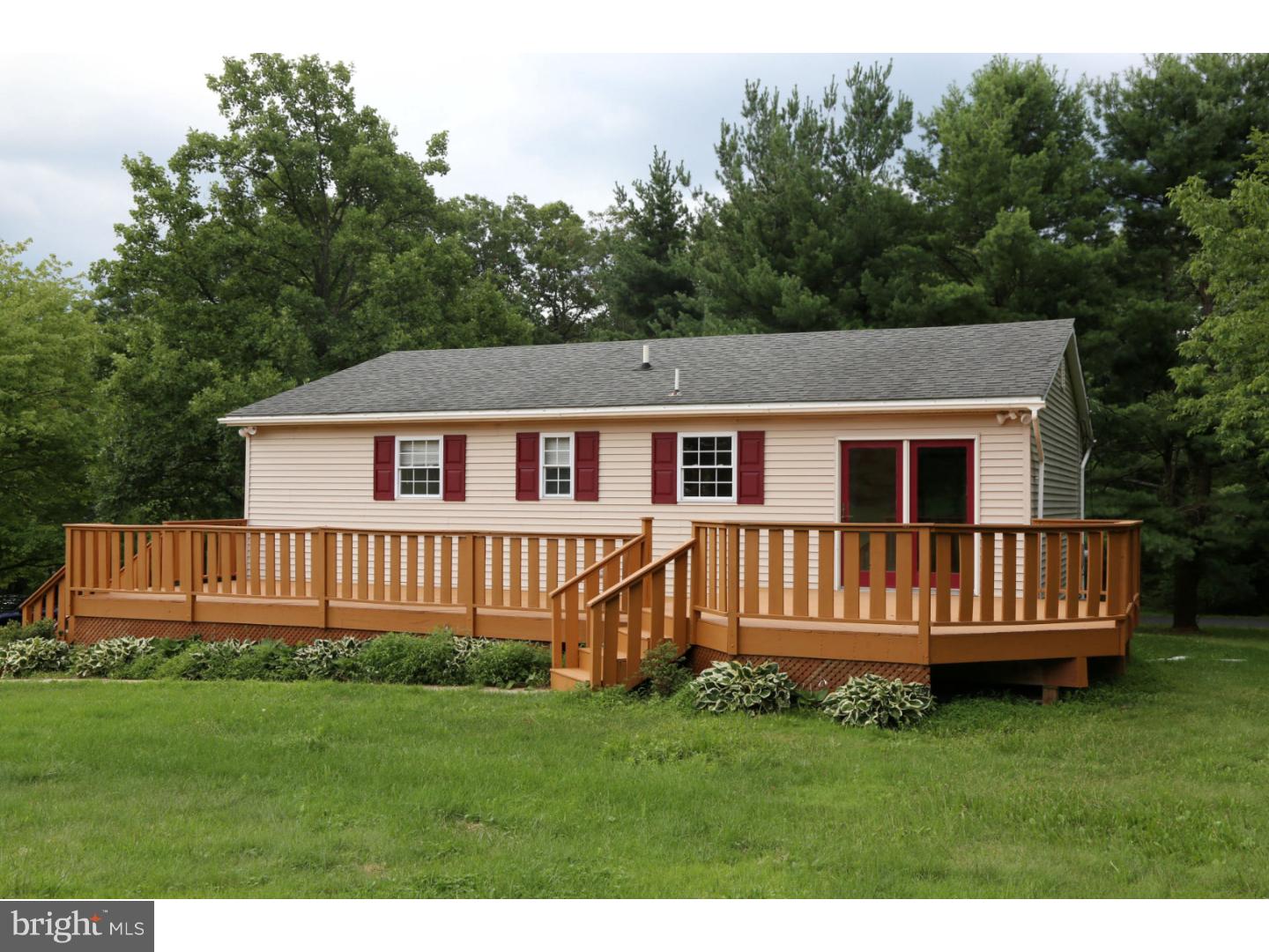 1197 Nemeth Road Coopersburg, PA 18036 - Photo 4 of 25 Gallery Image 4