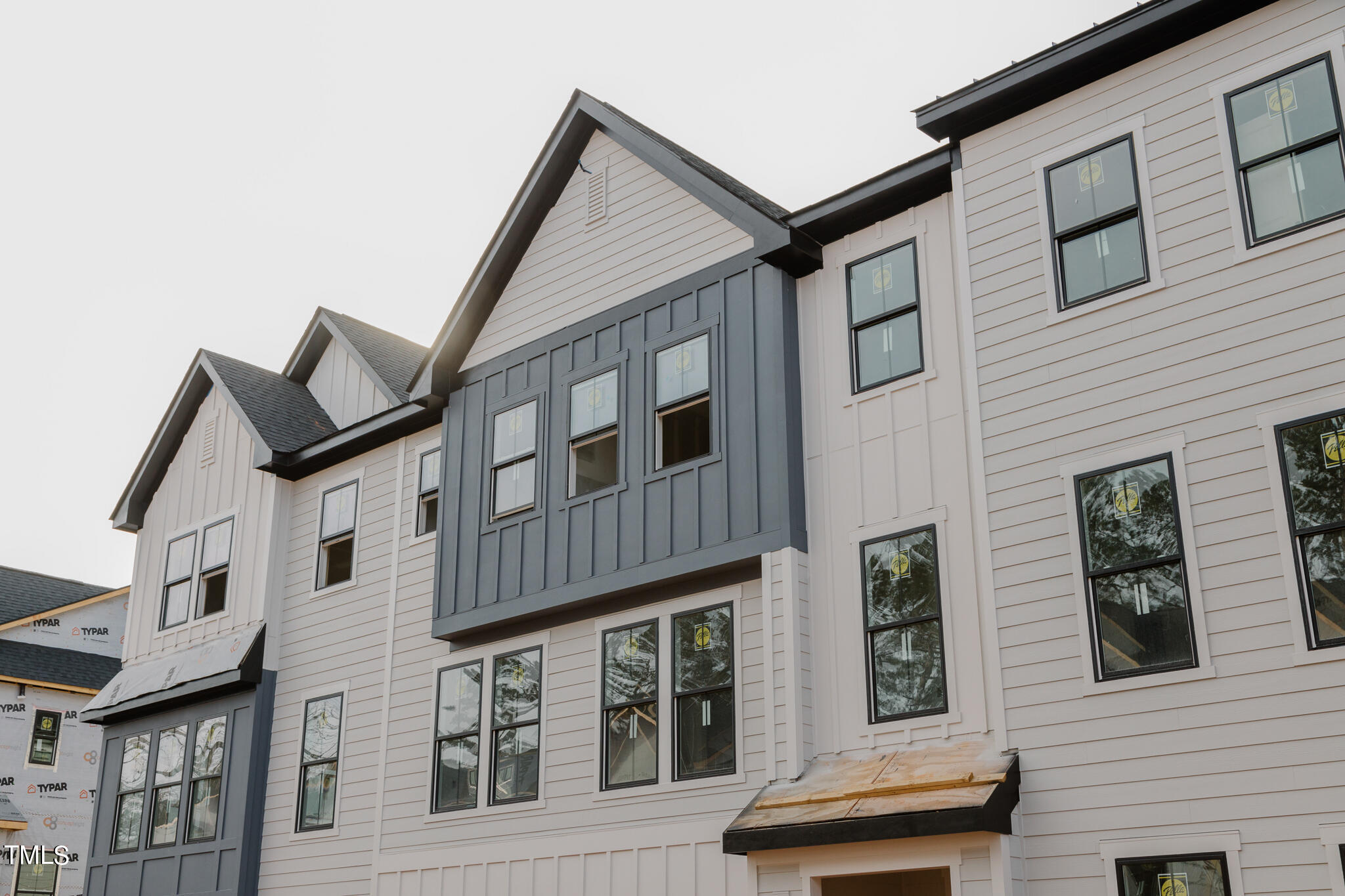6403 Tanner Oak Lane Raleigh, NC 27613 - Photo 13 of 35 a view of a house with a entrance