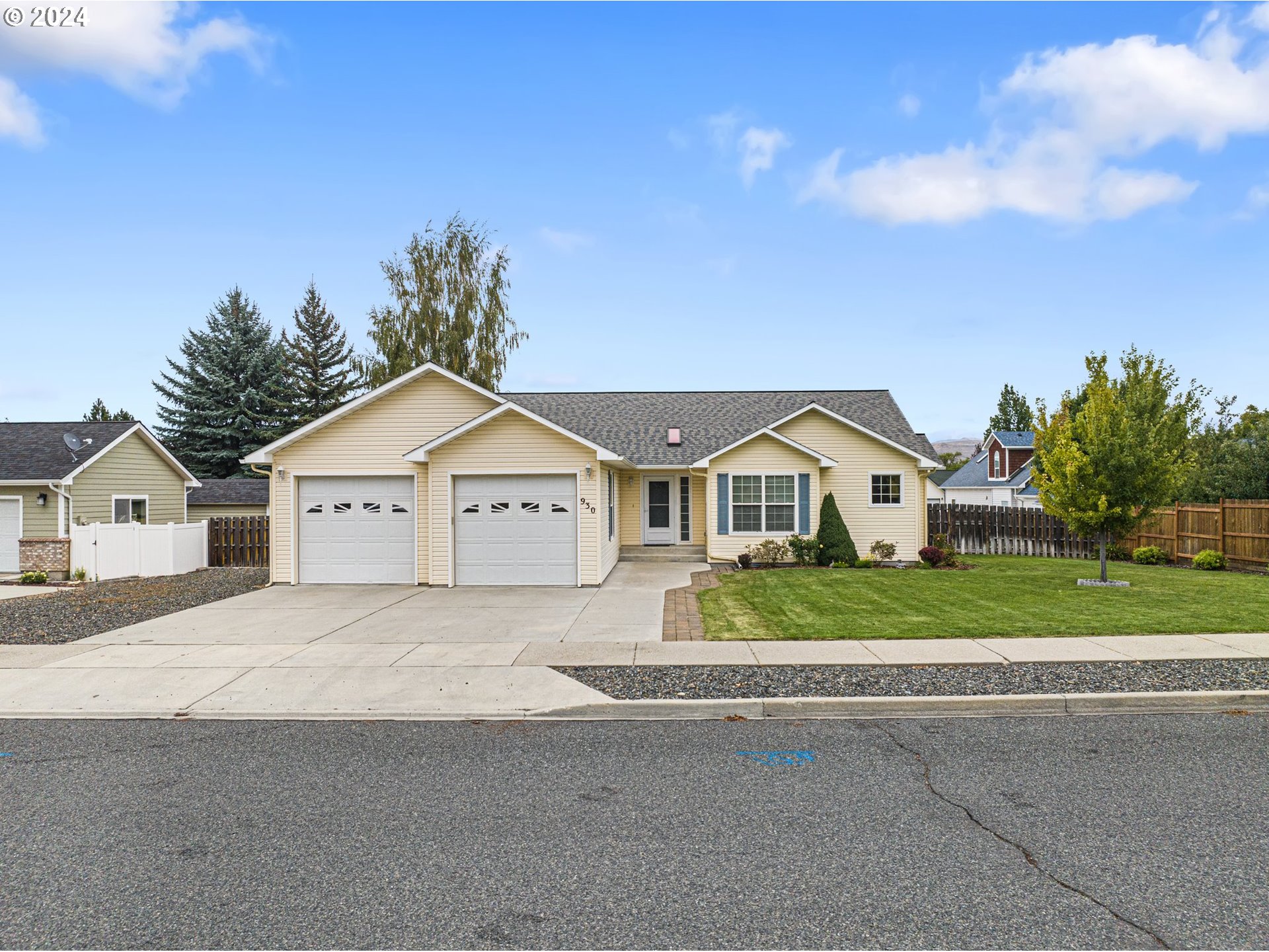 930 Elkhorn Drive Baker City, OR 97814 - Photo 1 of 25