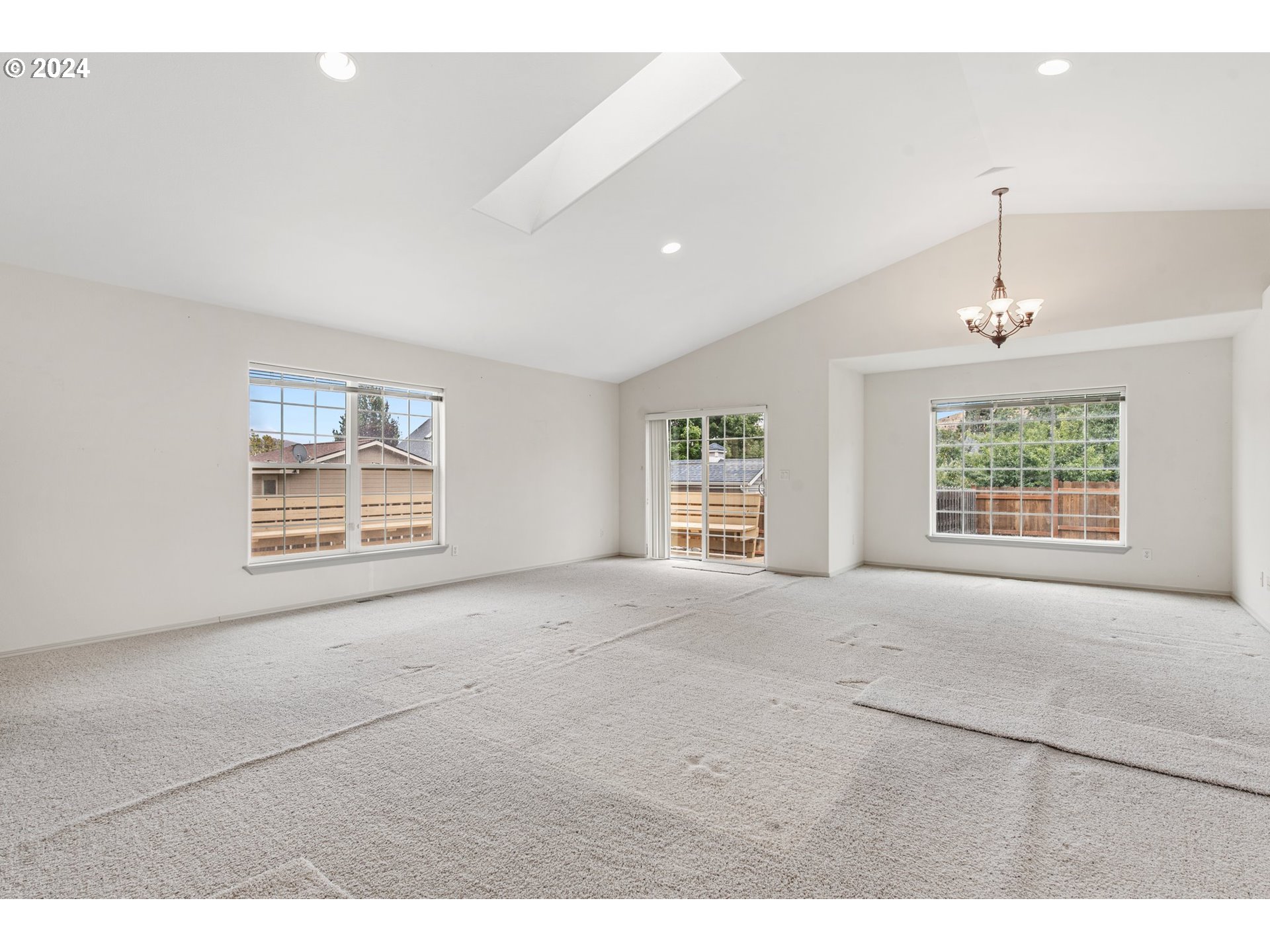 930 Elkhorn Drive Baker City, OR 97814 - Photo 5 of 25