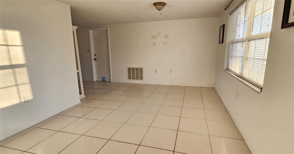 9116 Chantilly Lane Port Richey, FL 34668 - Photo 4 of 30 Living room