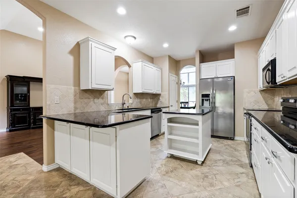 $439,000 | 230 Cedar Hills Drive, Elgin, TX 78621