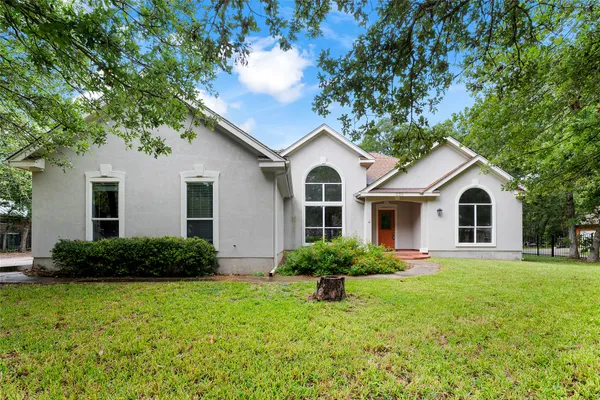 $439,000 | 230 Cedar Hills Drive, Elgin, TX 78621