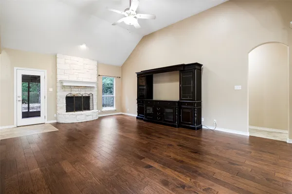 $439,000 | 230 Cedar Hills Drive, Elgin, TX 78621