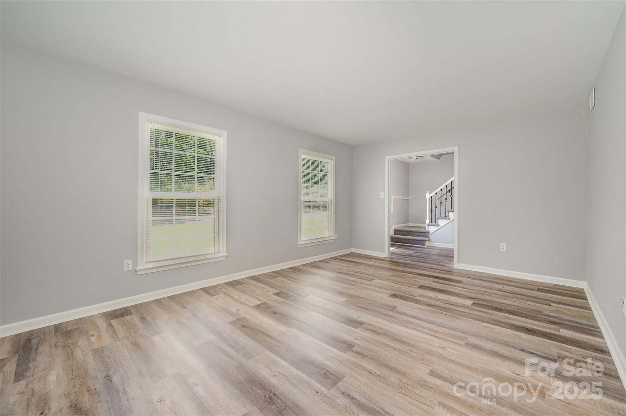 5915 Bluebonnet Road Charlotte, NC 28212 - Photo 3 of 27 Gallery Image 3