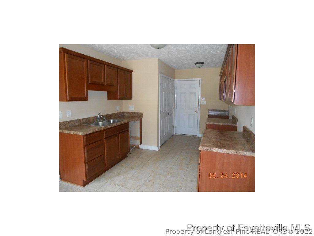 196 King Road Fayetteville, NC 28306 - Photo 9 of 15 Gallery Image 9
