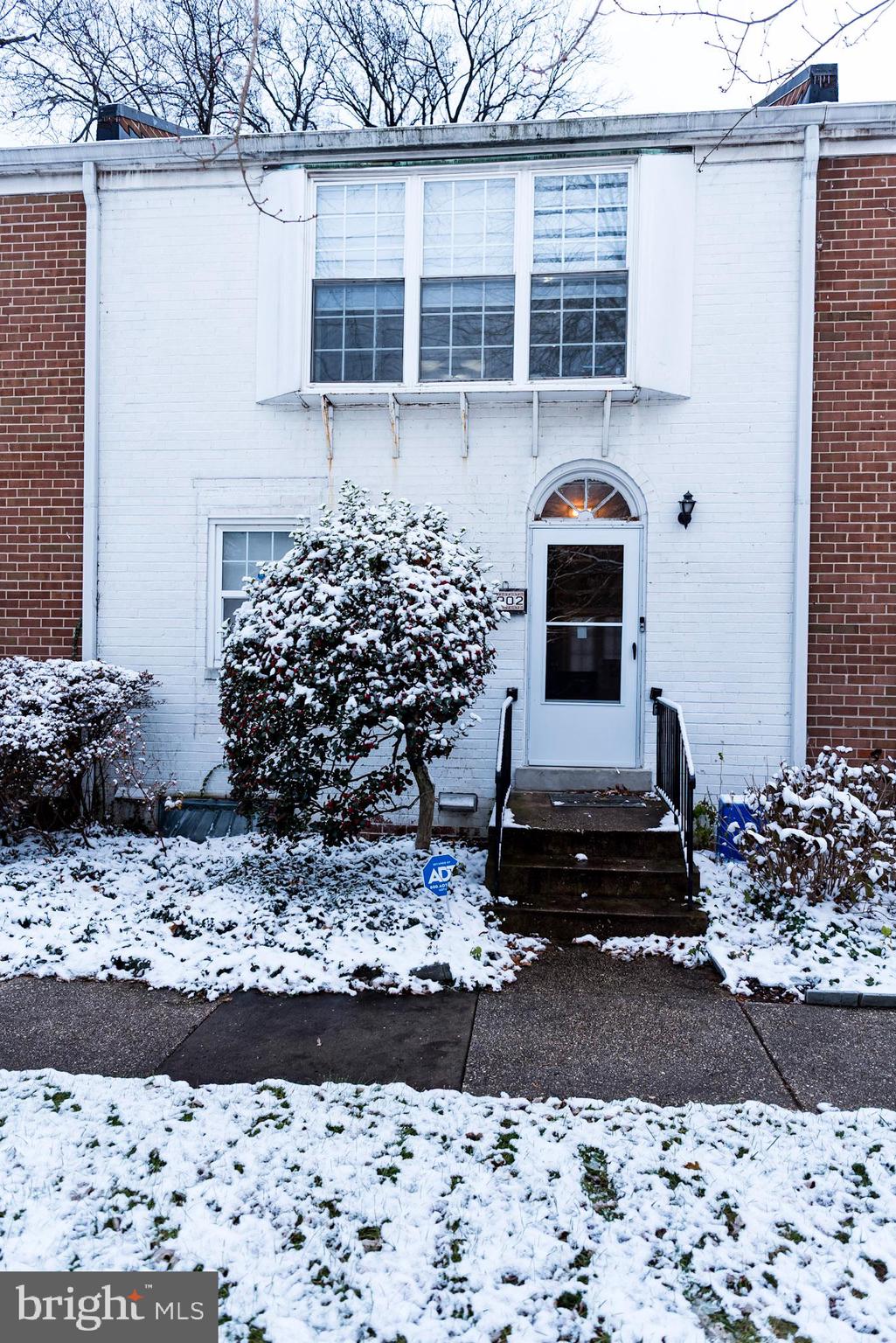 8902 16th Street, Unit 8902 Silver Spring, MD 20910 - Photo 2 of 32