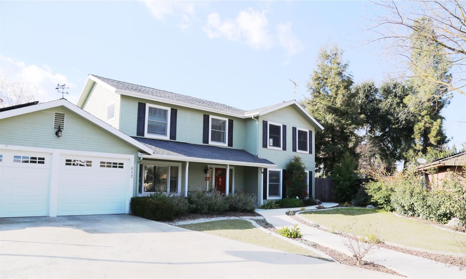 642 West Sycamore Court Reedley, CA 93654 - Photo 1 of 20 Gallery Image 1