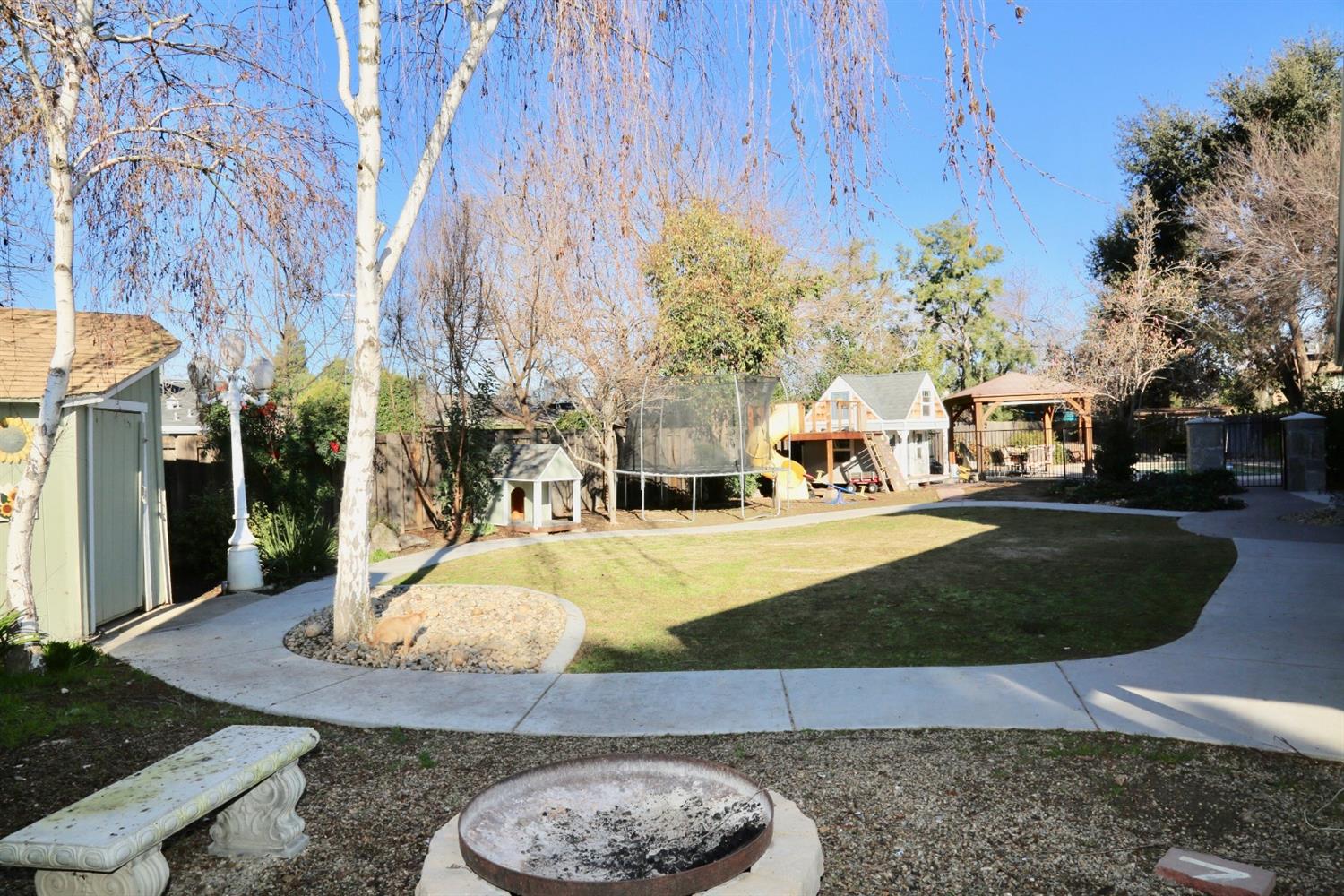 642 West Sycamore Court Reedley, CA 93654 - Photo 2 of 20 Gallery Image 2
