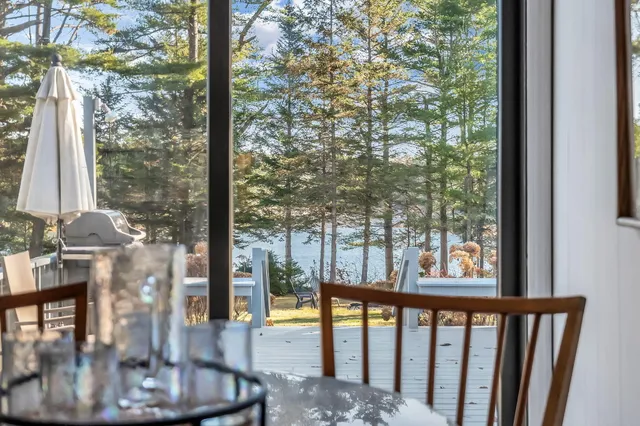 $819,500 | 576 Pleasant Point Road, Cushing, ME 04563