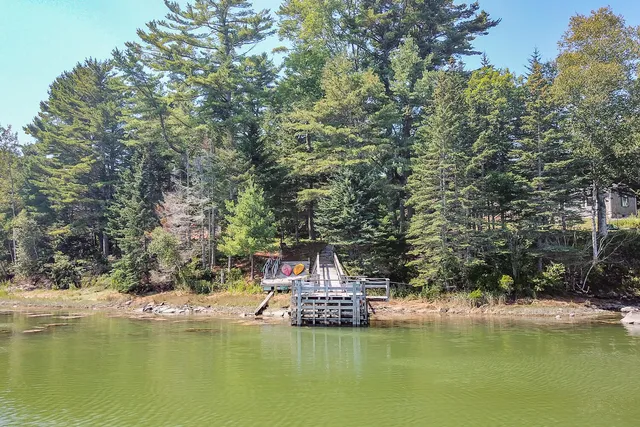 $819,500 | 576 Pleasant Point Road, Cushing, ME 04563