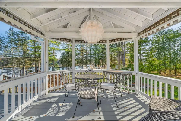 $775,000 | 576 Pleasant Point Road, Cushing, ME 04563