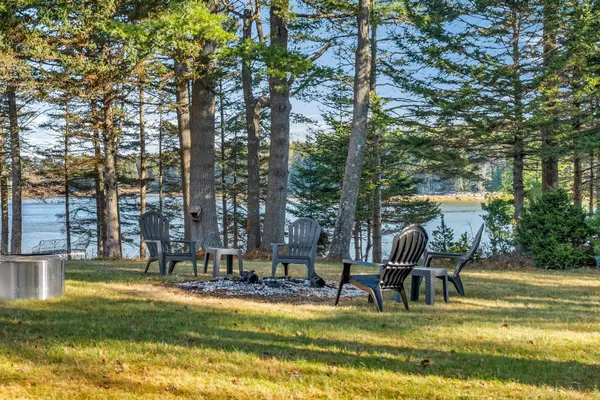 $775,000 | 576 Pleasant Point Road, Cushing, ME 04563