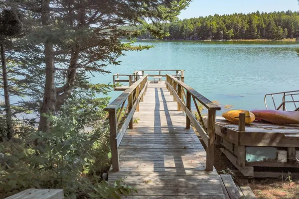 $775,000 | 576 Pleasant Point Road, Cushing, ME 04563