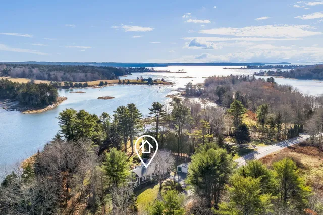 $819,500 | 576 Pleasant Point Road, Cushing, ME 04563