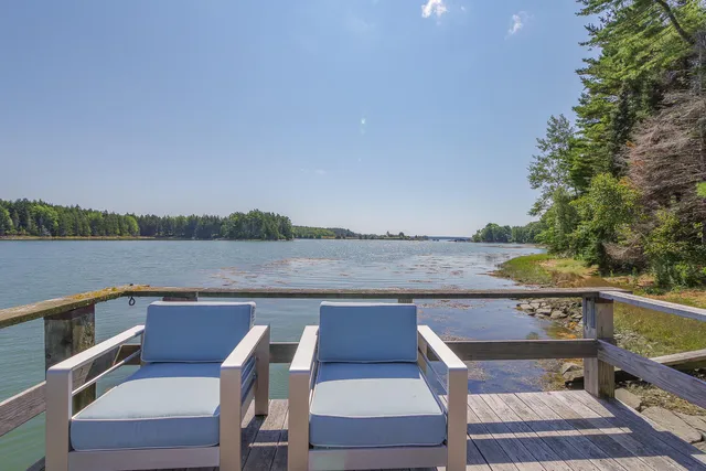 $819,500 | 576 Pleasant Point Road, Cushing, ME 04563