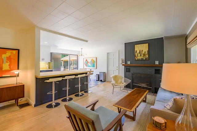 $819,500 | 576 Pleasant Point Road, Cushing, ME 04563