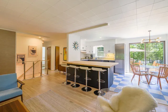 $819,500 | 576 Pleasant Point Road, Cushing, ME 04563