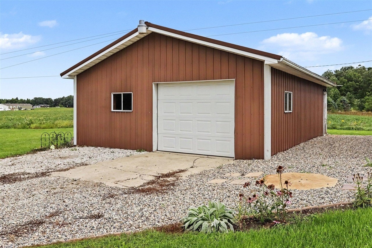 2135 South Ionia Road Bellevue, MI 49021 - Photo 23 of 34 Gallery Image 23