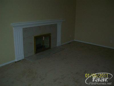 2699 Tower Hill Lane Rochester, MI 48306 - Photo 13 of 16 20267382-12.JPG