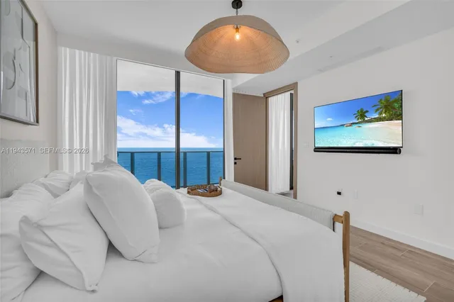 $2,799,000 | 900 North Ocean Boulevard, Unit 1605, Pompano Beach, FL 33062