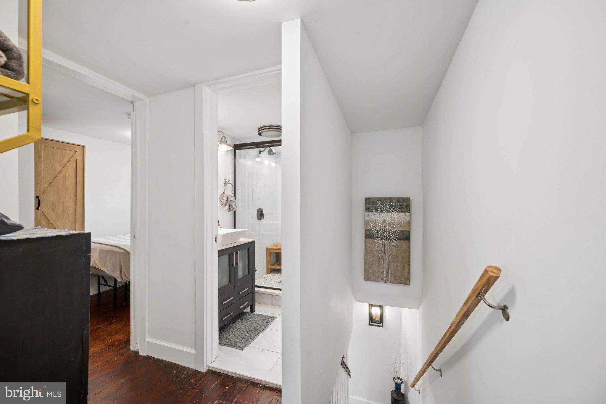 3355 Falls Road Baltimore, MD 21211 - Photo 28 of 45 Modern entryway with sleek design.