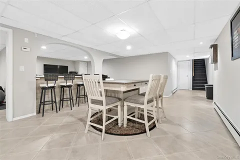 $700,000 | 8 Vega Drive, Shoreham, NY 11786