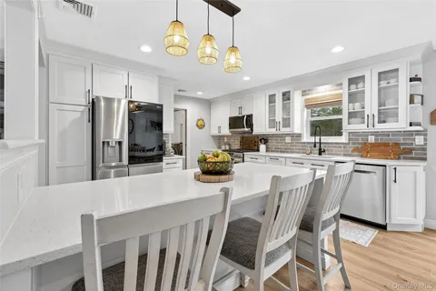 $700,000 | 8 Vega Drive, Shoreham, NY 11786