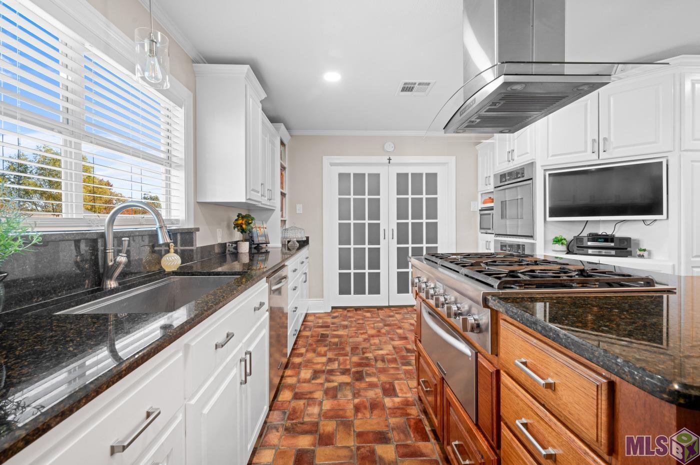 199 East 43rd Street Cut Off, LA 70345 - Photo 6 of 27