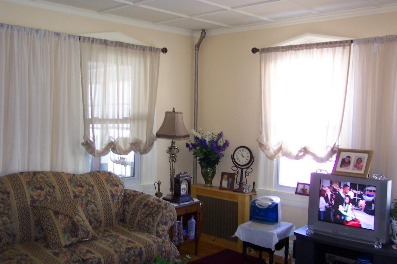14 Albany Road West Stockbridge, MA 01266 - Photo 3 of 6 Living Room