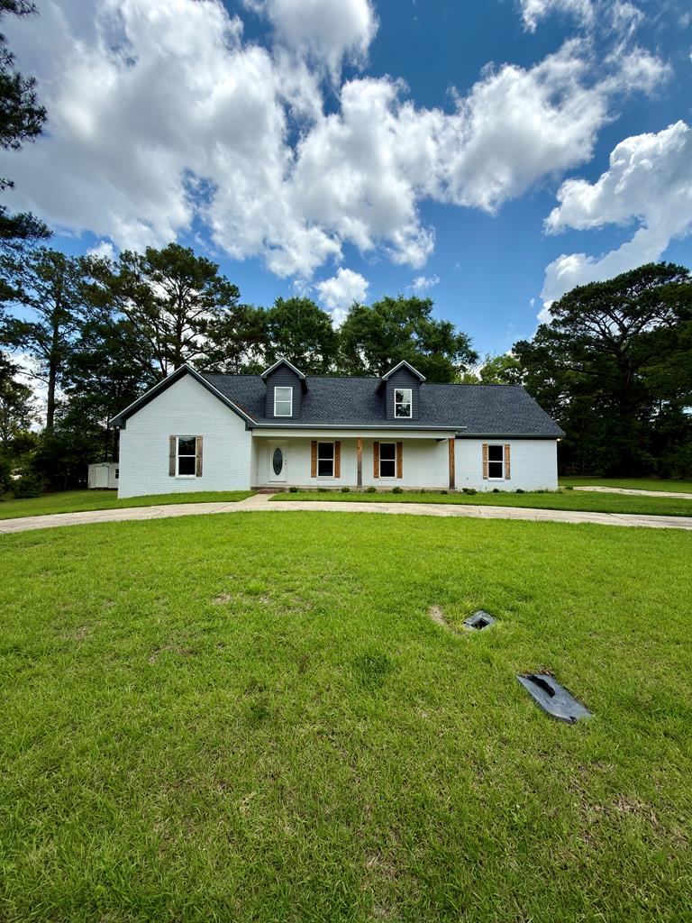 403 Randwick Road Dothan, AL 36301 - Photo 1 of 35 Main View