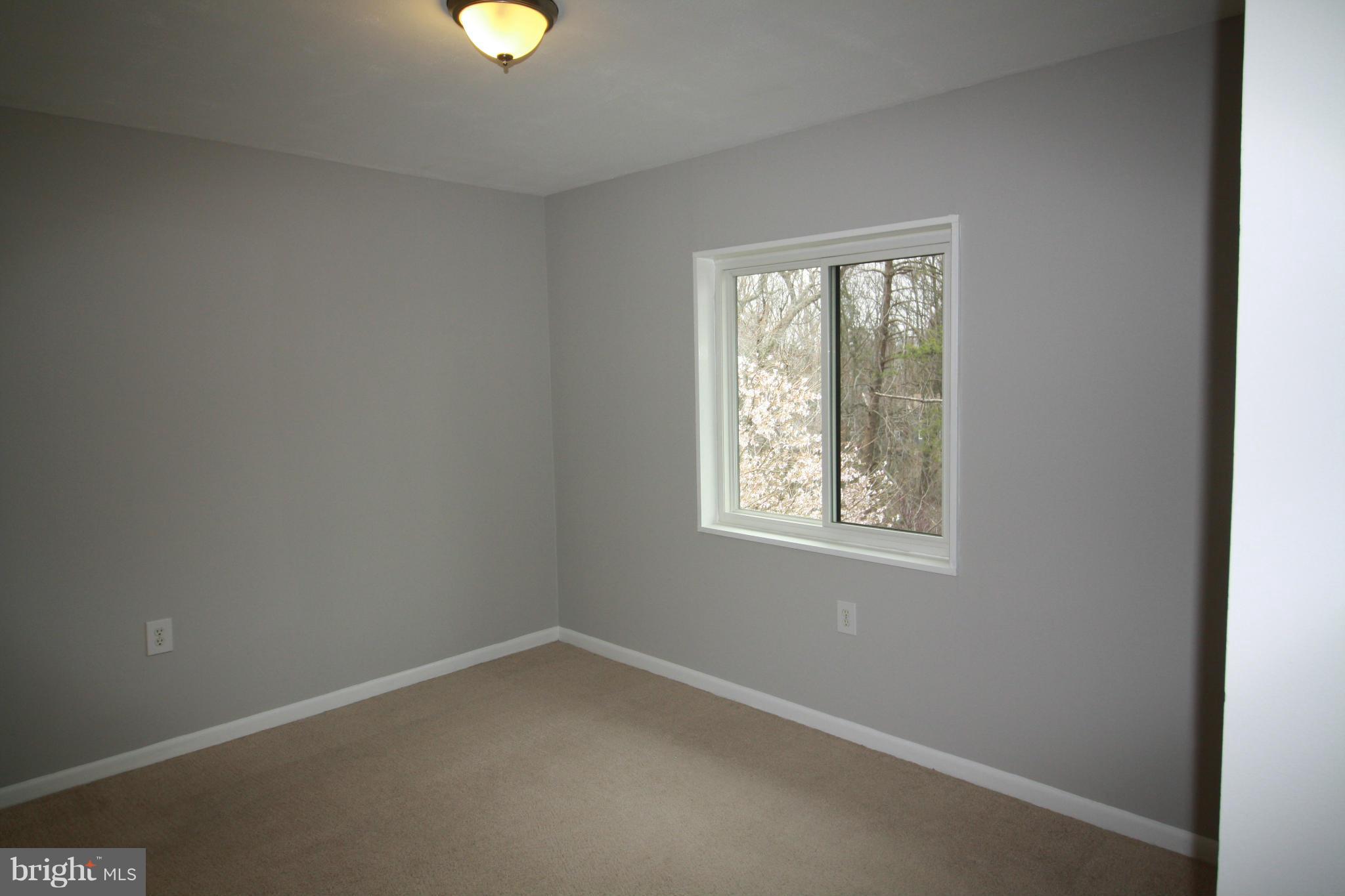 1425 Northgate Square, Unit 32B Reston, VA 20190 - Photo 11 of 28 Dining/Den/Family