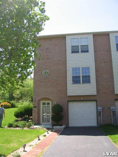 284 Ridgeview Drive Alburtis, PA 18011 - Photo 1 of 19 Gallery Image 1