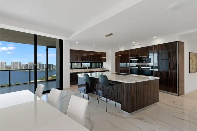 $3,990,000 | 18555 Collins Avenue, Unit 1703, Sunny Isles Beach, FL 33160