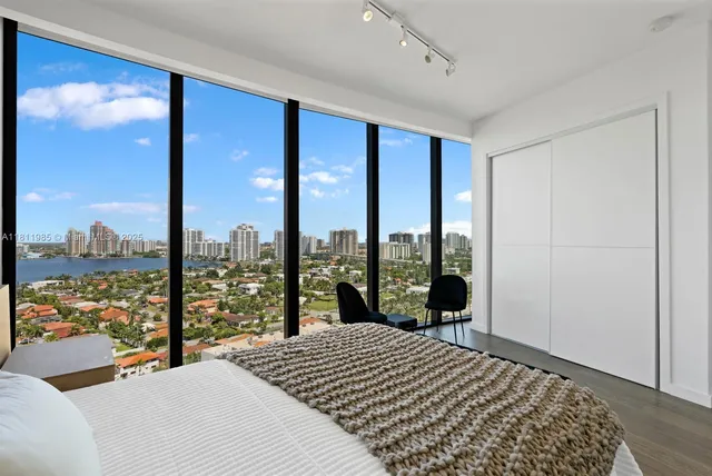 $3,990,000 | 18555 Collins Avenue, Unit 1703, Sunny Isles Beach, FL 33160