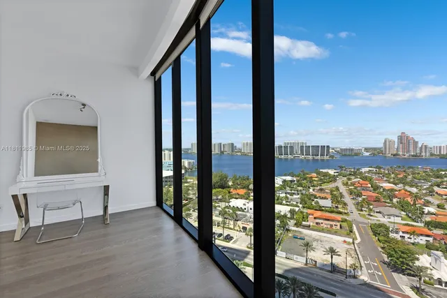 $3,990,000 | 18555 Collins Avenue, Unit 1703, Sunny Isles Beach, FL 33160