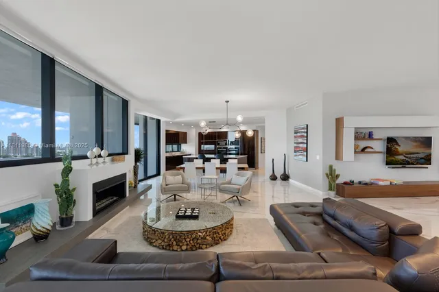 $3,990,000 | 18555 Collins Avenue, Unit 1703, Sunny Isles Beach, FL 33160