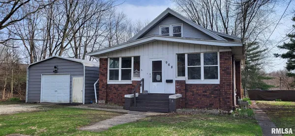 $77,000 | 968 East Grove Street, Galesburg, IL 61401