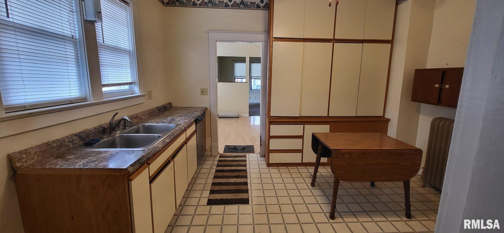 968 East Grove Street Galesburg, IL 61401 - Photo 18 of 44